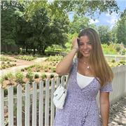 Estudiante de Educación Primaria da clases de cualquier materia